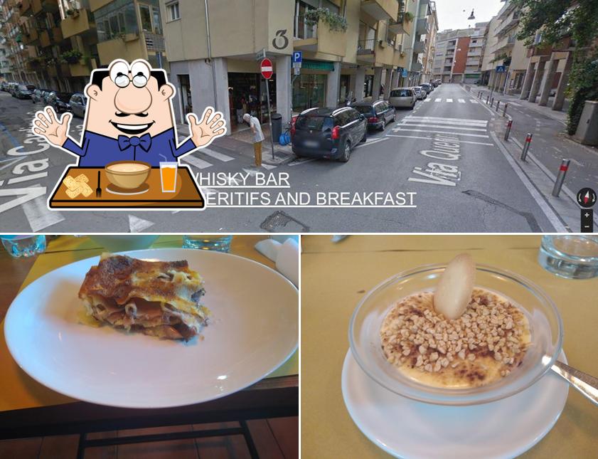 La foto della cibo e esterno di Whisky Bar