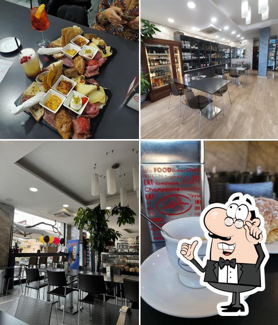 Dai un'occhiata agli interni di Cafè & Cafè