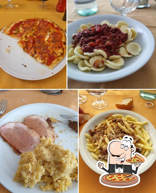 Scegli una pizza a Ristorante Castelli