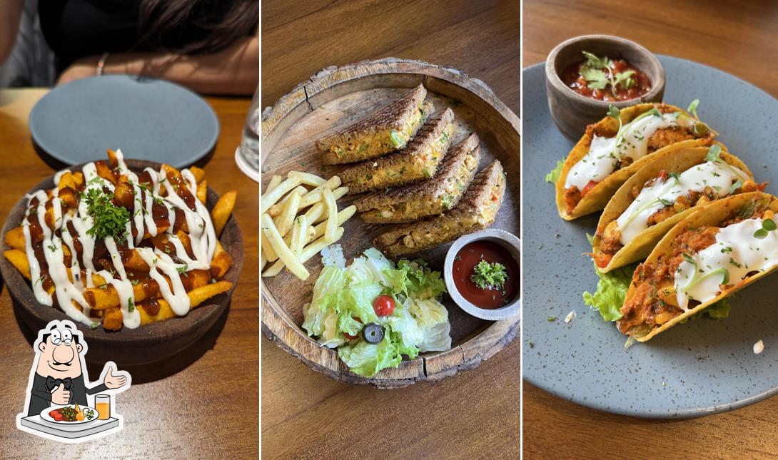 Food at CHELVIES COFFEE