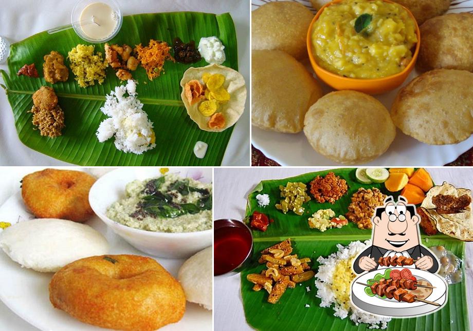 Meals at SRI ANNAPOORANI HOTEL - with CAR PARKING & REST ROOM
