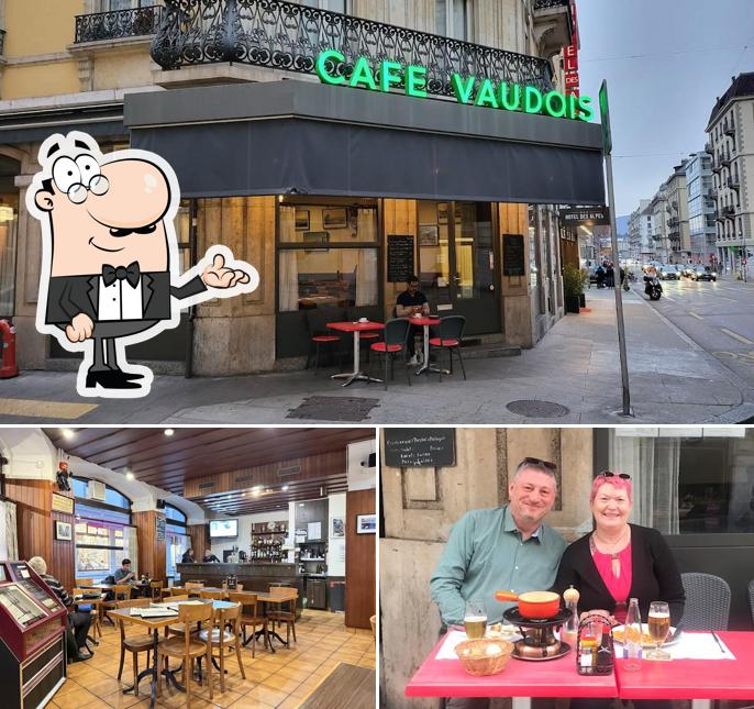 Dai un'occhiata agli interni di Café Vaudois