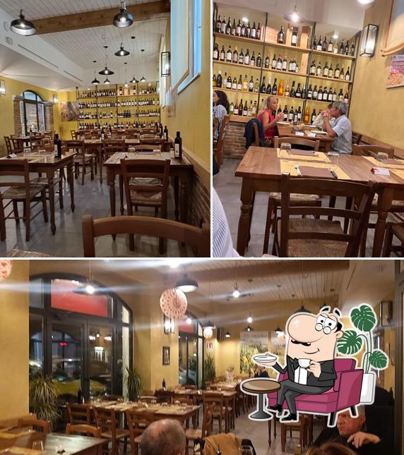 Siediti a un tavolo di Affè Di Bacco Il Mulino