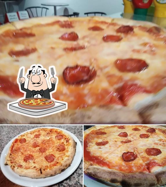 Ordina tra le molte varianti di pizza
