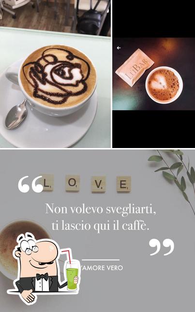 Goditi un drink a Lu Bar Acquarica di Lecce