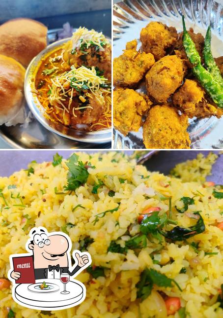 Food at SARPANCH VADAPAV