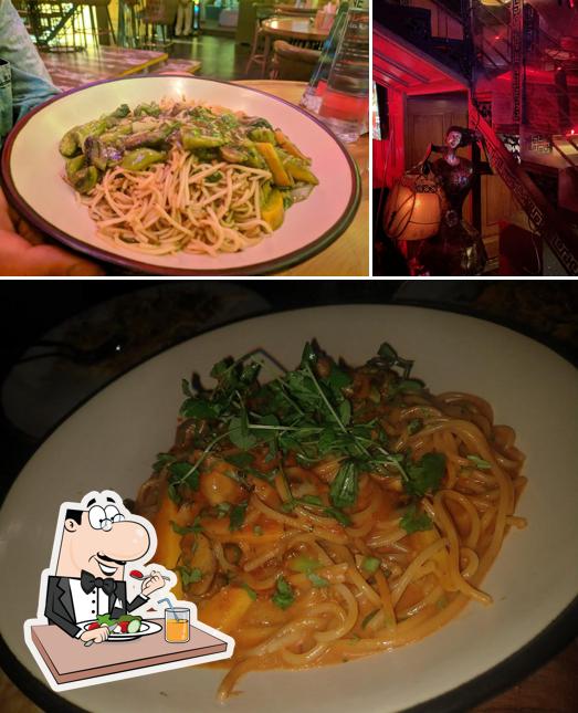 Meals at Mansion at Sahara Star