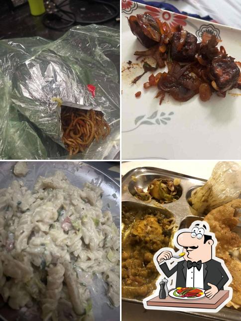 Food at Asli Agra Chat Bhandar