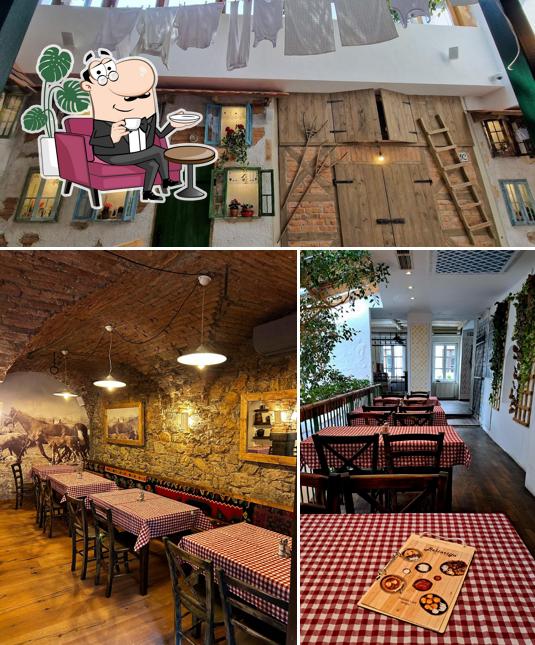 La interni e cibo del ristorante