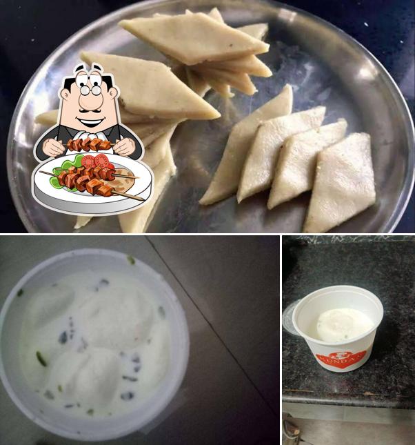 Food at Kundan Namkeen Center