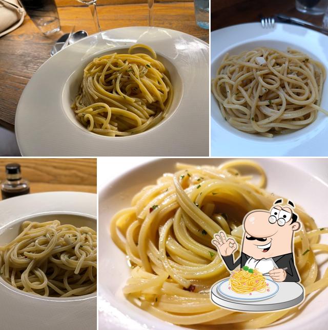 Spaghetti alla carbonara al La Dispensa ARMATORE Tonno rosso e Alici - Cetara
