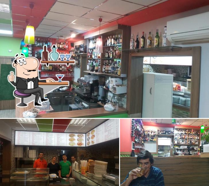 Siediti a un tavolo di Ristorante Pizzeria Garden Kebap