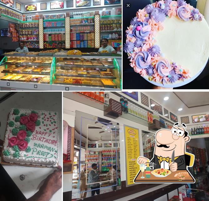 Food at Bikaner misthan bhandar