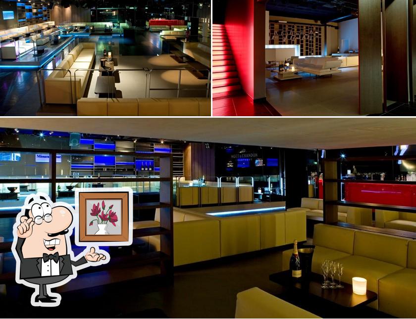 Siediti a un tavolo di Noir Club & Restaurant