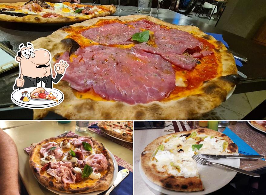 Prenditi tra le molte varianti di pizza
