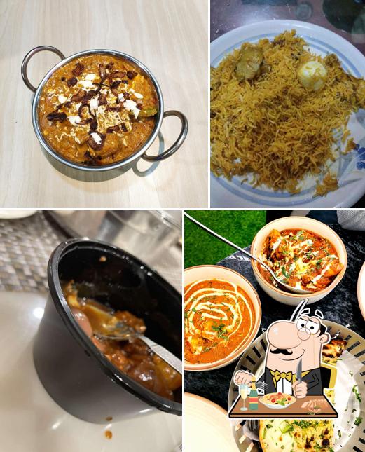 Pad thai at The Hilton Bawarchi