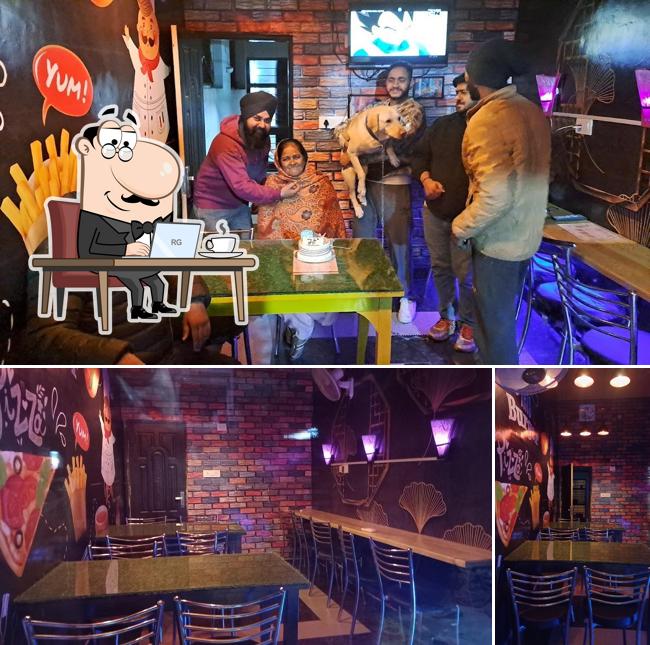 Check out how Dumb And Dumber Cafe looks inside