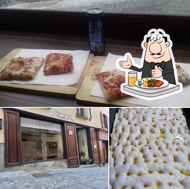 La foto di cibo e esterno da L'ampolla di vetro
