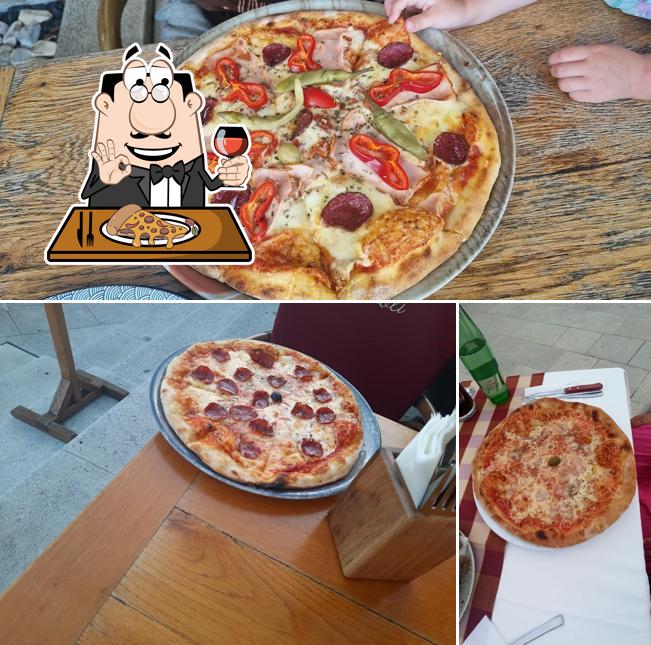 Scegli tra le svariate varianti di pizza