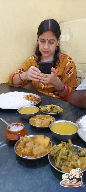 Food at Draupadi Hotel