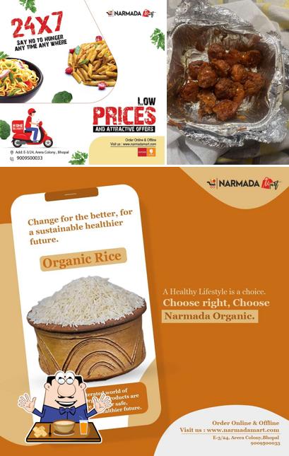 Food at Narmada Canteen