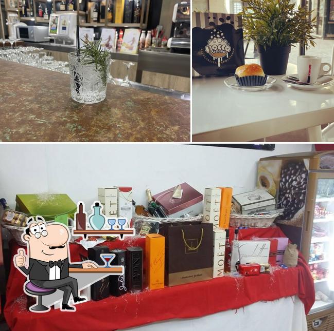 Gli interni di Cafè Napul'è