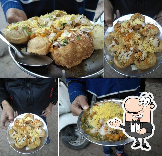 Here's a picture of Famous Chat and Gupchup