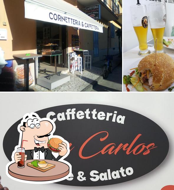 Ordina un hamburger a Don Carlos