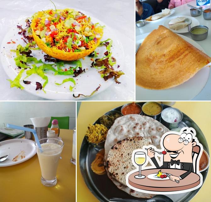 Meals at Green Foodcourt