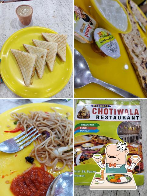 Food at Mashoor choti wala restaurants