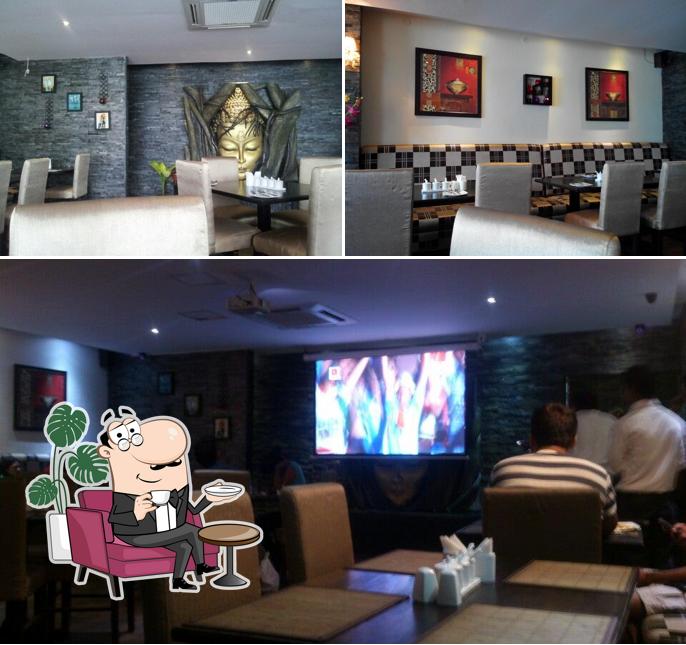 The interior of Momoos