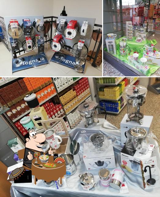 Mondocaffè Ventimiglia si caratterizza per la cibo e interni