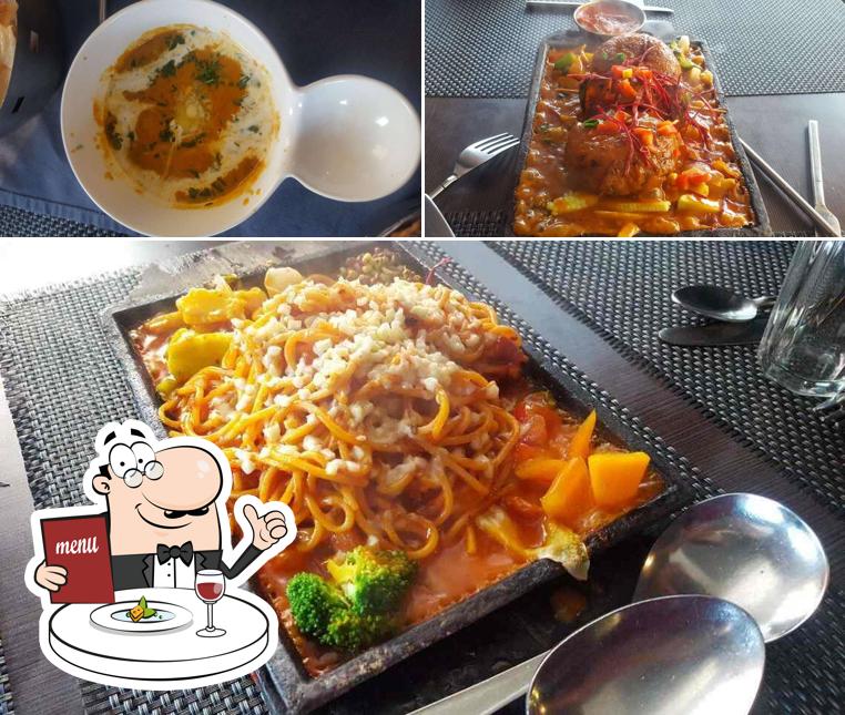Meals at Gola Sizzlers, Mall of India, Noida