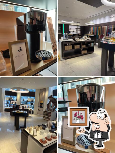 Dai un'occhiata agli interni di Nespresso Boutique