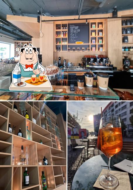 Goditi qualcosa da bere a Eleven Coffee House and Bar