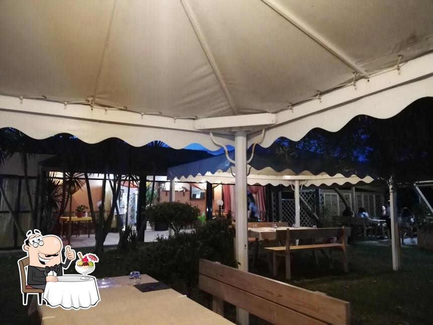 Agriturismo L'Olmo serve un'ampia gamma di dessert