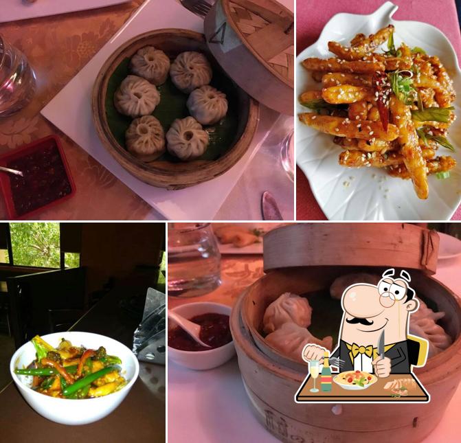 Food at Chini Bowl