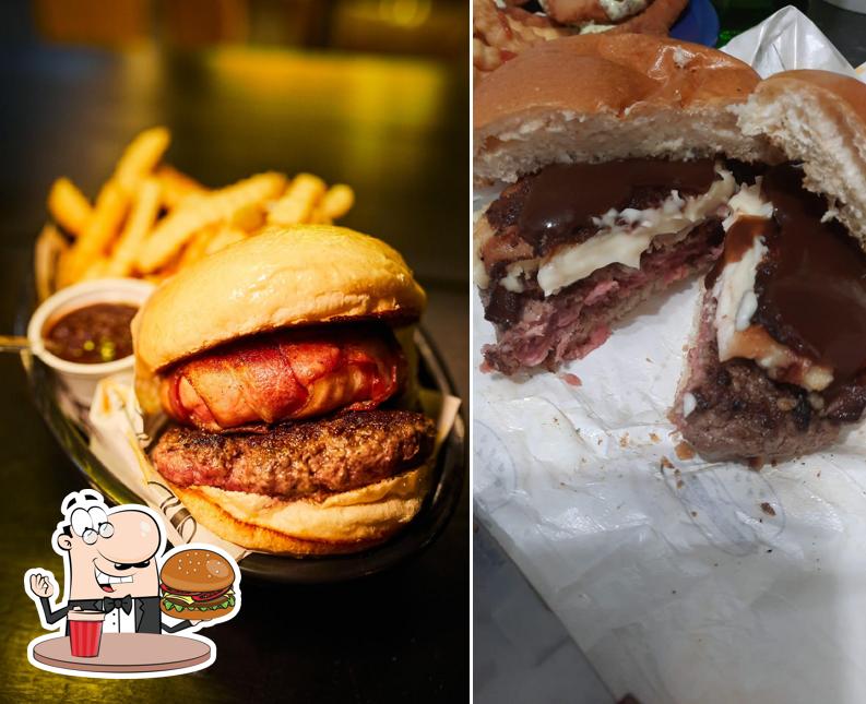 Peça um hambúrguer no Monarca Burgers - Icaraí