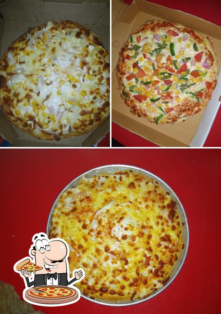 Pick pizza at Italian Toppers Pizza