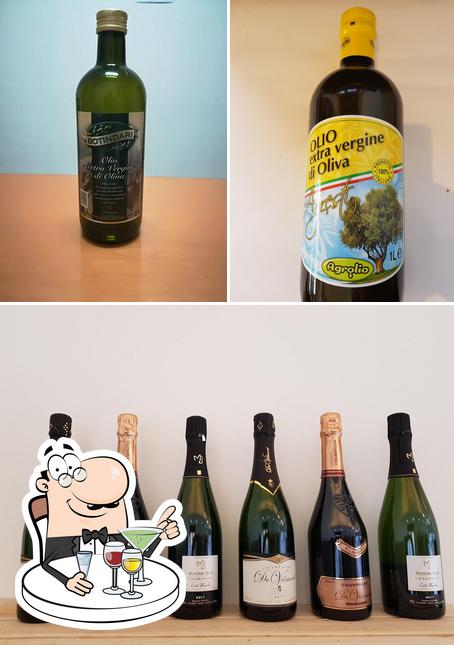 Bar shop lavaggio tamoil serve alcolici