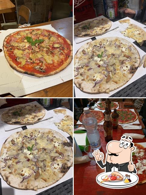 Scegli tra le svariate varianti di pizza