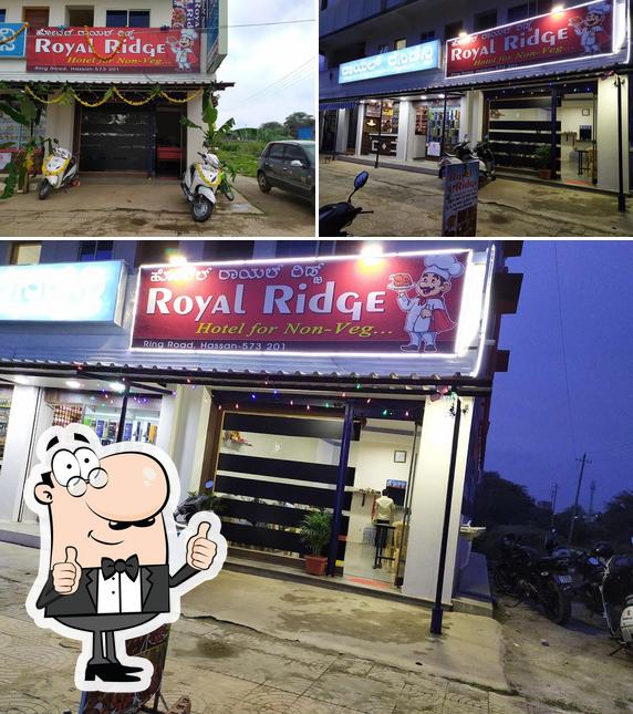 Look at this picture of Royal Ridge