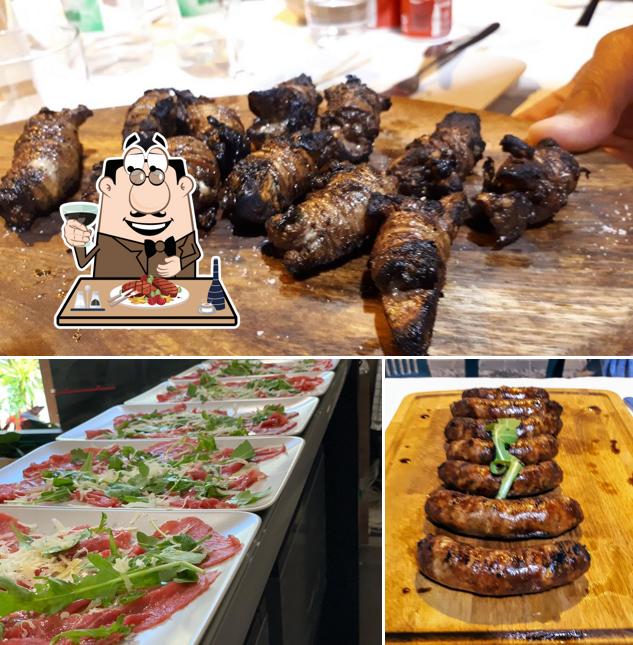 Ordina i un pasto a base di carne a Vallone
