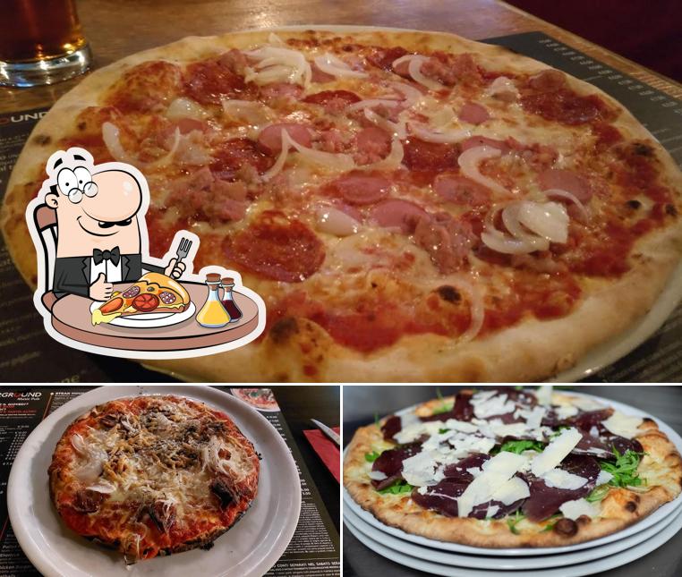 Prenditi una pizza a Underground Music Pub