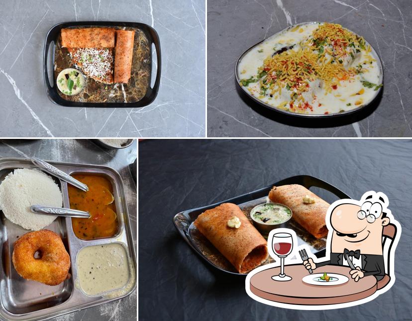 Food at Amol Idli & Uphar Gruh