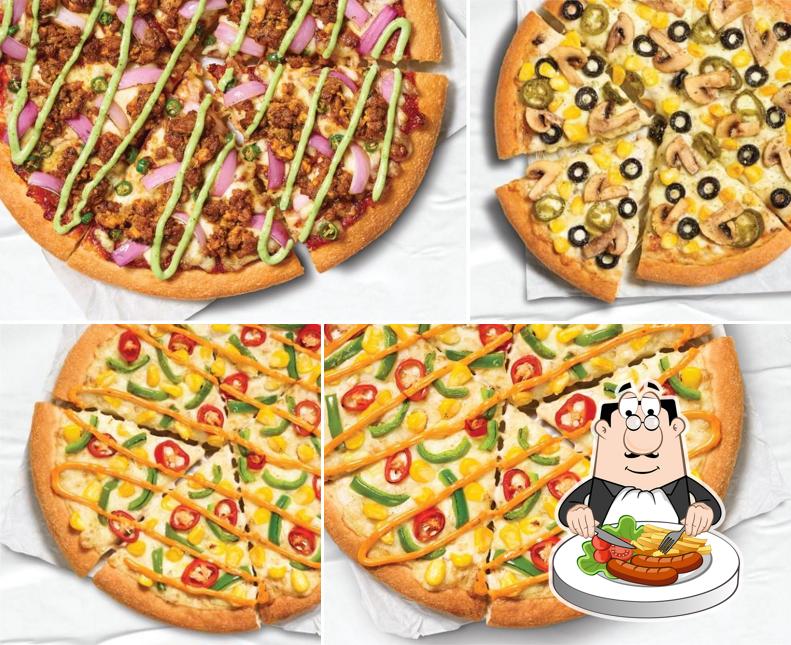 Food at Pizza Hut BM Road, Hassan