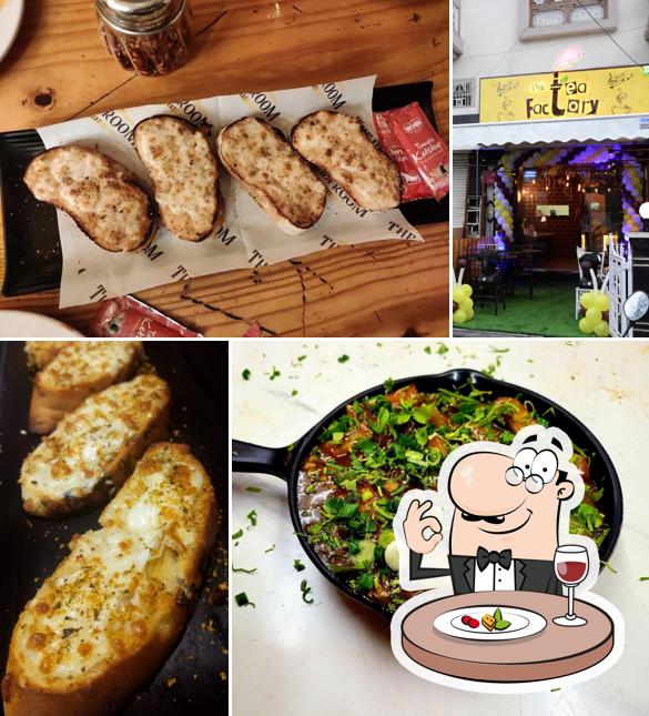 Food at THE PIZZA ROOM