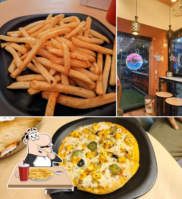 French fries at Zak & Mac Cake Shop & Cafe