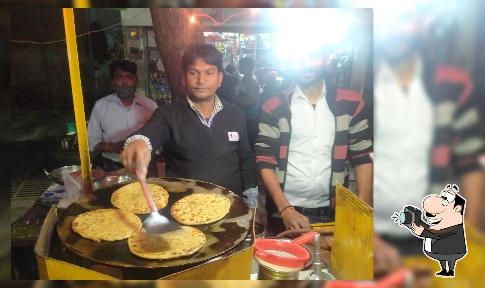 Anmol paratha corner