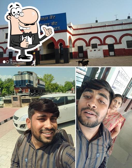 Look at this image of Harish Dhaba